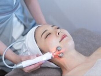 トウメイコガオ 横浜店/トウメイコガオで小顔エステ