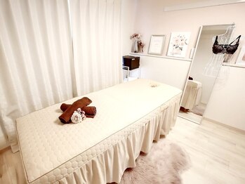 プリマ(prima)の写真/【女性ならではのお悩みは当サロンへ】下着が合わない方,バストの左右差やたるみが気になる方にオススメ◎