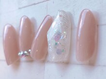 ロシェルア(Roshellua)/宝石ネイル