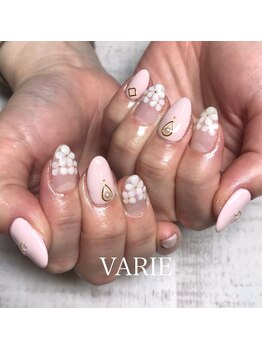 ヴァリエ(VARIE)/ぷっくりお花ネイル
