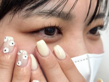 ティンク(Tink)/シンプルベージュネイル