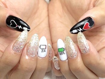 エイチ(h)/【個性派ネイル】