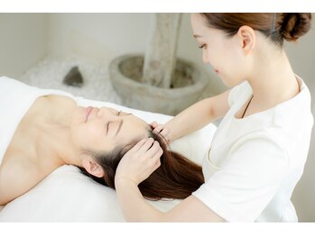 イーズ ミュゼ 梅田本店/ドライヘッドスパ