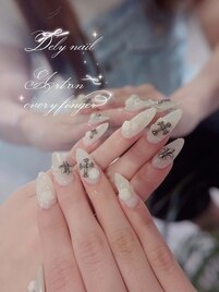 ホワイトゴシック・ロングネイル