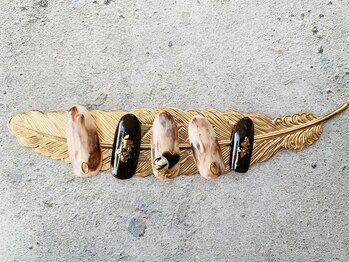 ラウレアルア(Laure’a lua)/モカネイル♪