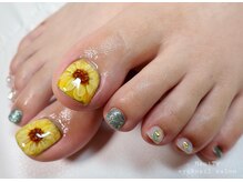 メニティ(MeniTy)/ひまわりネイル