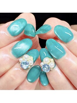 ネイルージュ 梅ヶ丘店(Nailouge)/水光マグ☆ビジュー