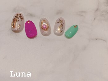 ネイルアンドまつ毛エクステ ルーナ イオン相模原店/定額8900　ニュアンスネイル