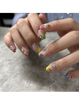 ルート12/ポップなフラワーフレンチ