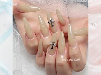 ピオミエルネイル 新宿(pio miel nail)/ヌーディーベージュスティレット