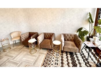 ヴィヴィアン 太田川店(Vivian)/【待合】