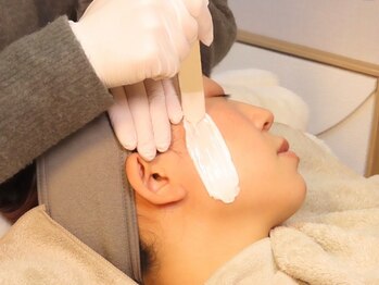 SOY. eyebrow and beauty salon【ソイ】の写真/【はりつやUPが叶う＆速攻実感！】話題のフェイシャルワックスで、つい触れたくなる潤い美肌へ♪