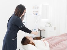 歯のホワイトニング専門店の雰囲気(初めてでも安心なカウンセリングで理想の白さに全力サポート!)