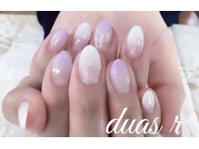 デュアスアール チャンドラ(DuasR chandra)/グラデーションネイル