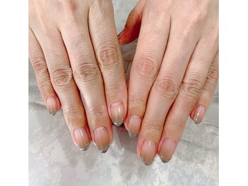 エフドット(f.)/オフィスネイル