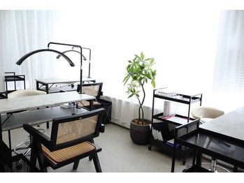 デザインワードスチューデントサロン 大阪梅田校(DWスチューデントサロン)