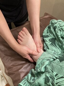 ミモザの写真/足のむくみもスッキリ！足つぼ～ひざ下までしっかり60分☆ハーブ入りのアイピローで夢心地のひと時を♪