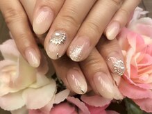 プラハネイル(+HER 美甲)/スタッズフラワー