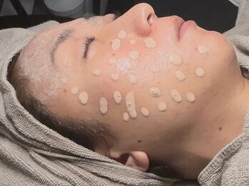 サロン105(salon 105)の写真/ファンデーションを塗ったような肌が叶う『メソスキンカラー』スッピンに自信が持て、メイクの時間も短縮◎