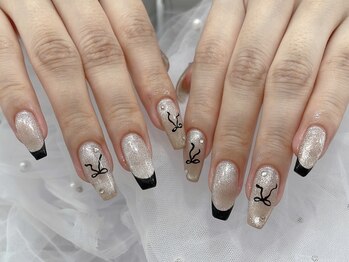エミュール ネイル 河原町(Emure Nail)/マグネット×フレンチ