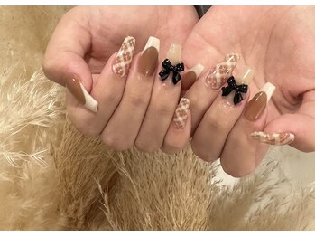 チェック柄ネイル