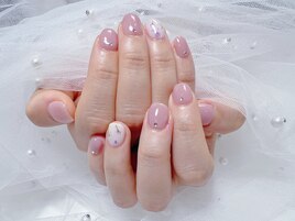 シンプルフラワーネイル
