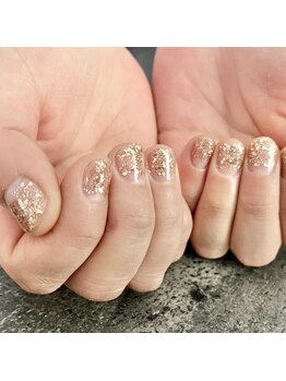 エヌ(N)/ゴールドラメ