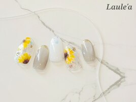 手描きひまわりネイル