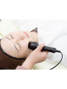 ホウレイ線・たるみ改善！予防ケア