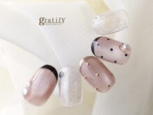 グラティフィー(gratify)/マグネットフレンチネイル