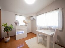 エロエ(EROE)の雰囲気(安心して話せるカウンセリング空間)