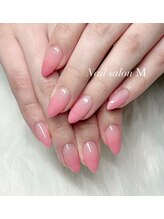 ネイルサロン M/カラーグラデーション　5330円