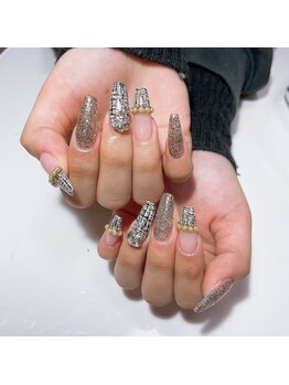 リアンリアン(lien lien de felicite nail)/フェミニンネイル