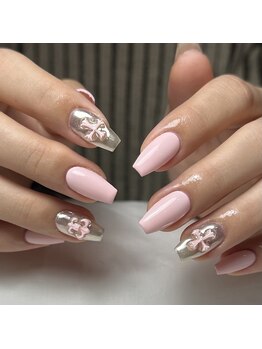 ネイルアトリエビー(nail atelier be’)/ピンク×シルバーネイル