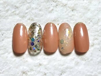 アヤ(AYA)/大粒ラメニュアンスネイル