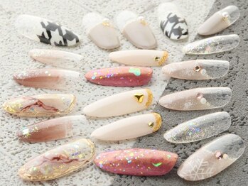 ミー ネイル(mi-nail)の写真/大人気メニュー！【毎月トレンドデザインを楽しめる定額メニュー】5900円をご用意★