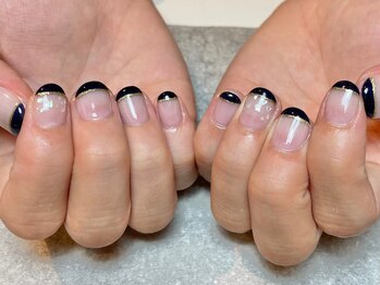 メイヴン(Maven)/デザインフレンチネイル