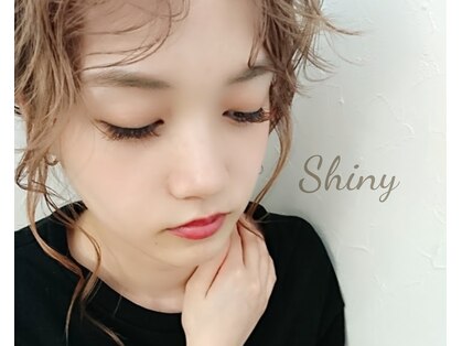 シャイニー(Shiny)の写真