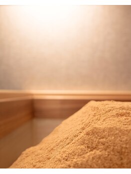 温感(ONKAN)の写真/吉野ひのきの香り漂う、《伝統の酵素風呂》で身体の芯から温まり冷えを解消。