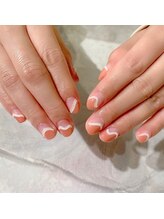 エフドット(f.)/ウネウネネイル