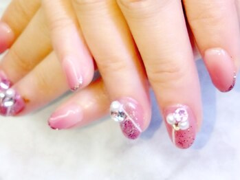 ネイルサロン シェル(Nail Salon SHELL)/ピンクビジューネイル