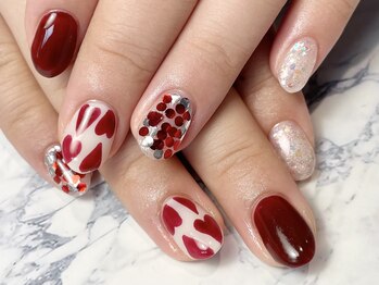 ヘアーアンドネイル ルシア(Hair&Nail Lucia)/ボルドー×ハートネイル!