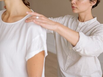 アモール 代々木(amor)の写真/【代々木駅西口徒歩2分】知らず知らずのうちに蓄積した凝りをもみほぐす*繰り返す身体の不調を根本改善◎