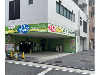 ナギ(nagi.)/ビル北側駐車場からのアクセス１