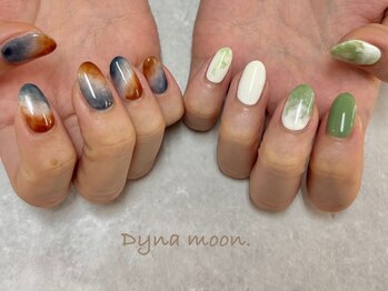 ダイナ ムーン(Dyna moon.)/ちぐはぐネイル☆