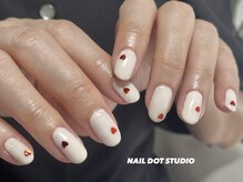 ネイルドットスタジオ 堺筋本町(NAIL DOT STUDIO)/ワンカラー×ハートホロ