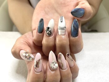 ル トレフル(Le Tre'fle)/アシンメトリーデザイン