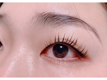 リリーアイラッシュ(LILY eyelash)/Parisienne rushlift