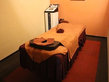 アンジュ(Ange)の写真/【深夜3時まで営業/横浜駅西口10秒】の完全個室サロン♪疲れた身体へ至福のご褒美タイムを♪