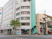 木更津駅から徒歩3分、こちらの建物に当サロンがございます